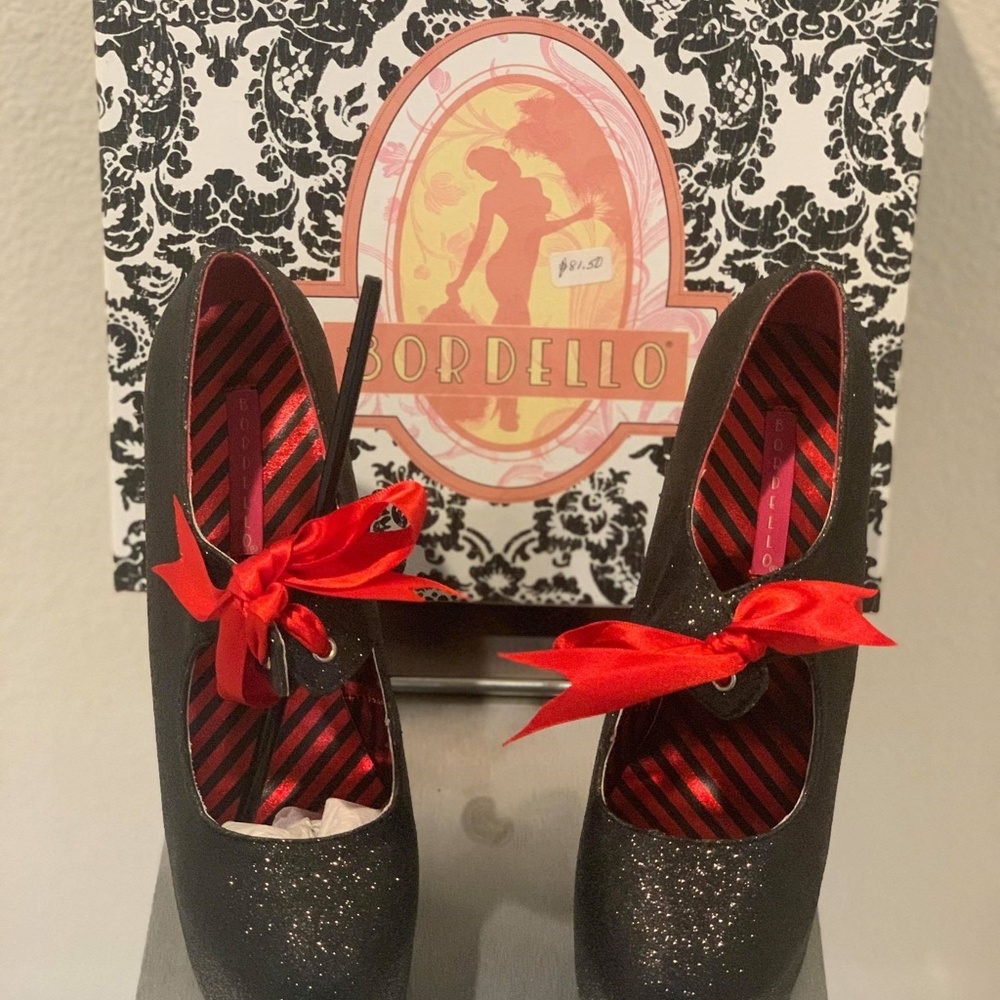 Pleaser Bordello  Platform Pump